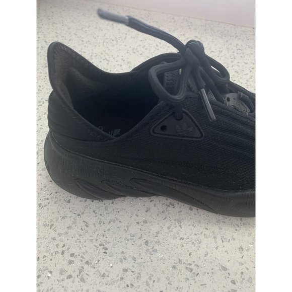 Adidas Boys Sz 5.5y Black Stripes tennis shoes PRB 698001 - Picture 10 of 12